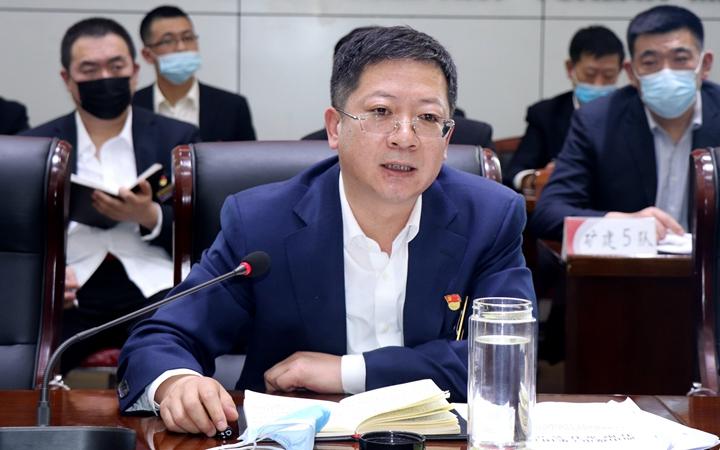 屯兰矿召开5月份安全办公会暨安全生产标准化讲评会