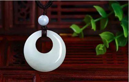 玉:谦谦君子,温润如玉 | 每日一字