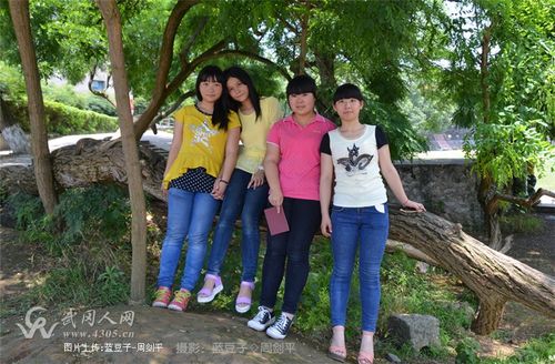 二中清纯校花 抓拍高考完后学生激动一刻