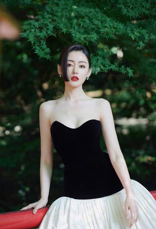 "腰精" "腿精"的张天爱,教你超自律女生有多美