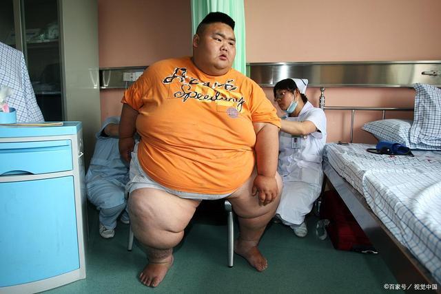 感动!"中国第一胖"王浩楠为减肥切胃却没用,后因爱情减400斤
