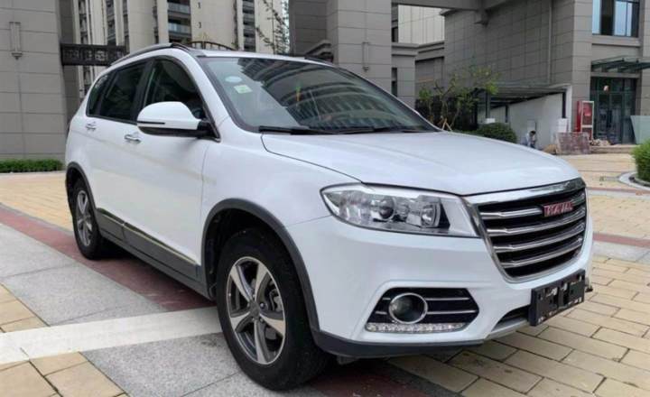 哈弗h62017款红标运动版15t手动两驱尊贵型