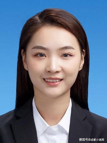 简历上的证件照这么拍,hr都会多看两眼