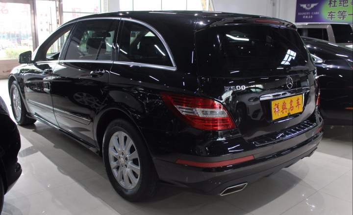 奔驰r级 r350 3.5l 4matic 黑色 自动档