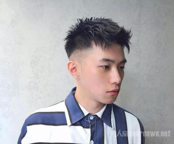 适合初夏的男生发型 清爽时尚显精神