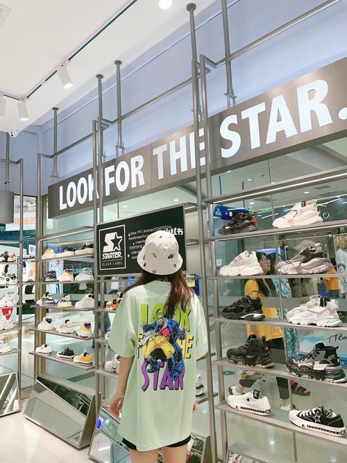 沈阳探店/男女同款服装店starter_探店_服装店_万达广场_潮牌_网红店