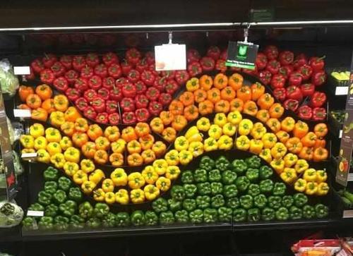 看着很舒服,摆放的如此整齐的蔬菜水果,管理员肯定是强迫症患者