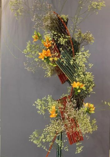 灼灼期华日本花道草月流展与您相约感悟潇洒不羁的花艺灵魂