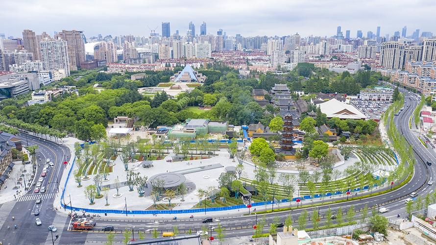 上海龙华历史风貌区改造提升后亮相龙华广场成新晋打卡点