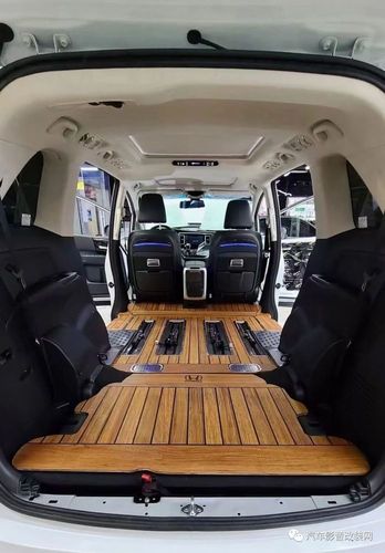 奥德赛艾力绅商务改装,靠背桌板与水晶宝座改装方案