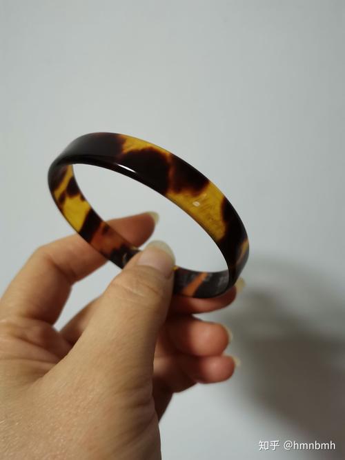 帮忙看看这个玳瑁手镯的真假