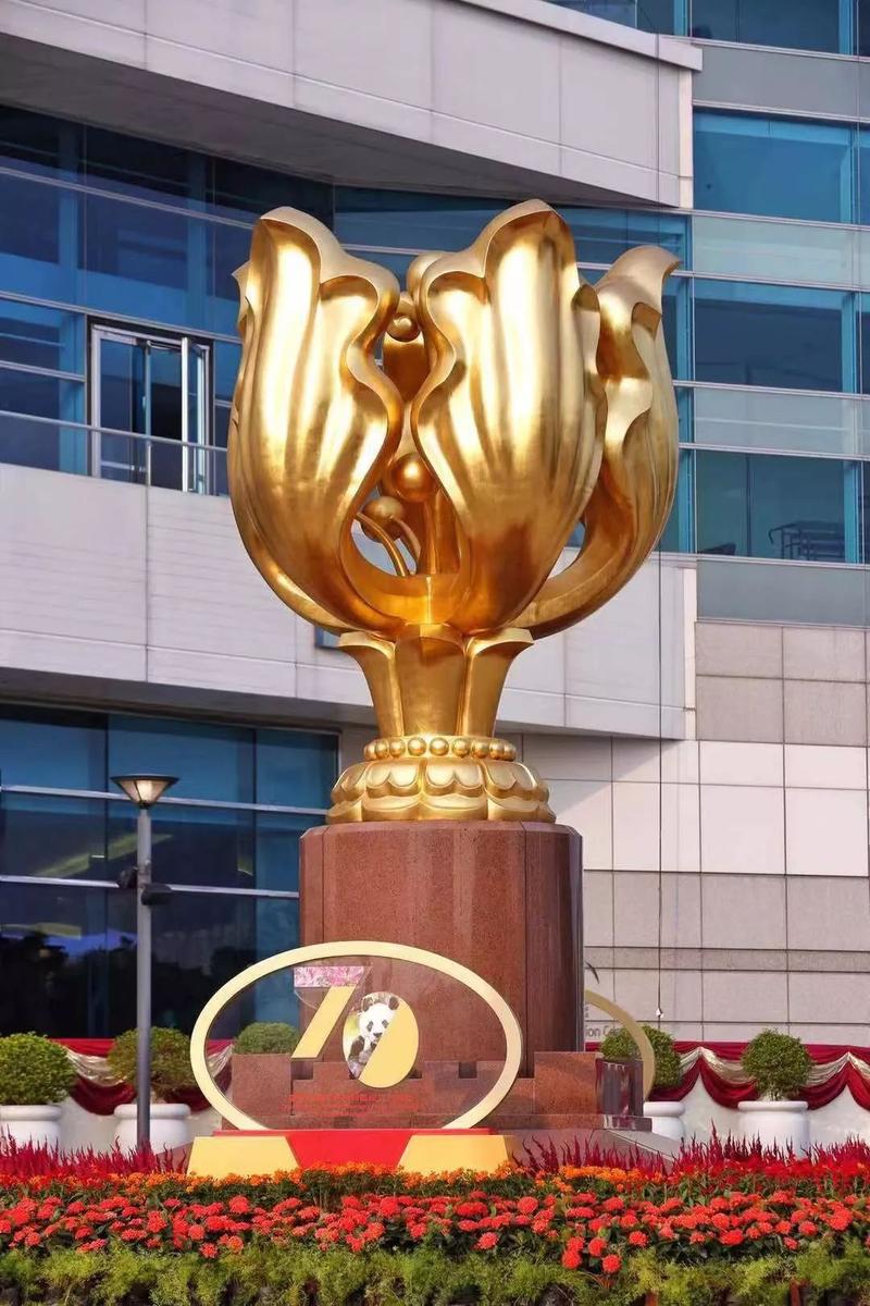 红旗飘飘香港金紫荆广场今早举行升旗仪式