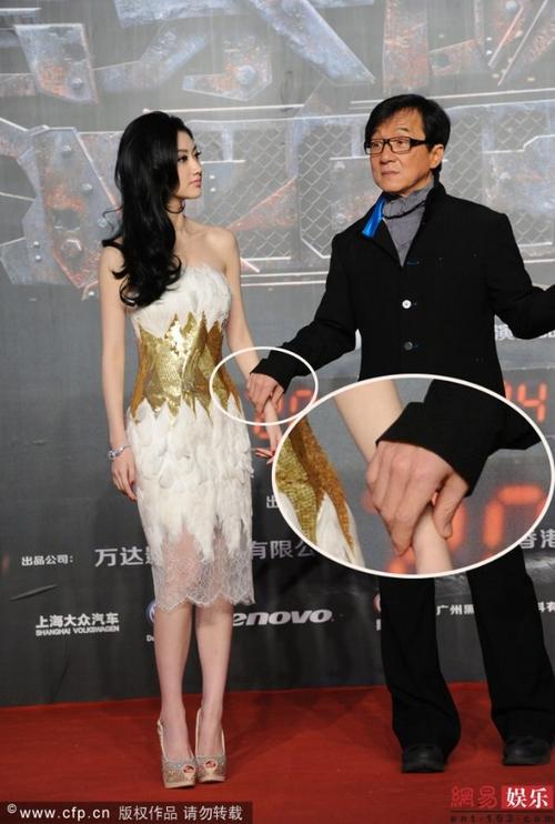 成龙和景甜(资料图)
