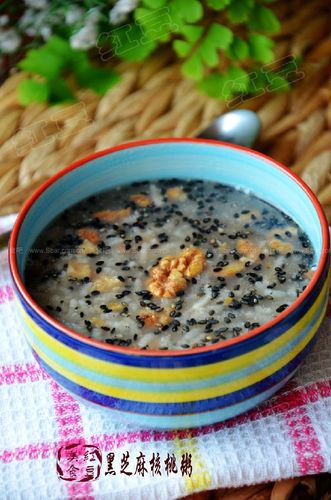 黑芝麻核桃粥(冬季养肾,多食"黑")的做法步骤