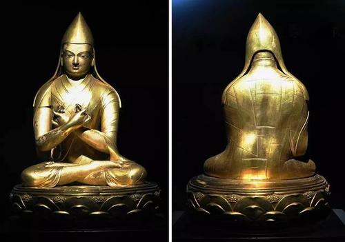 馆,私人收藏的蒙古造像中,从未出现过如此完美的扎那巴扎尔祖师造像