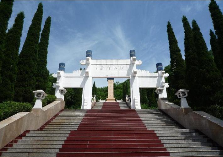 南充烈士陵园