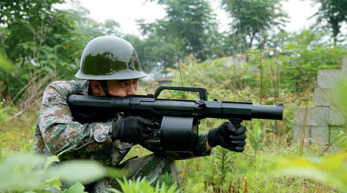 单兵/机载两相宜 lg6榴弹发射器