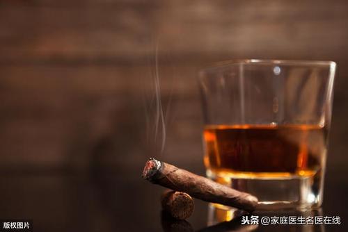 每天一包烟与每天一杯酒哪个行为危害大现在告诉你答案