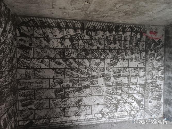 墙体大面积甩浆