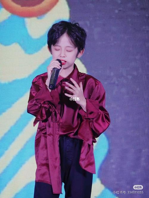 优秀少年安心他来了,你们一定要记得评论哦_娱乐_明星