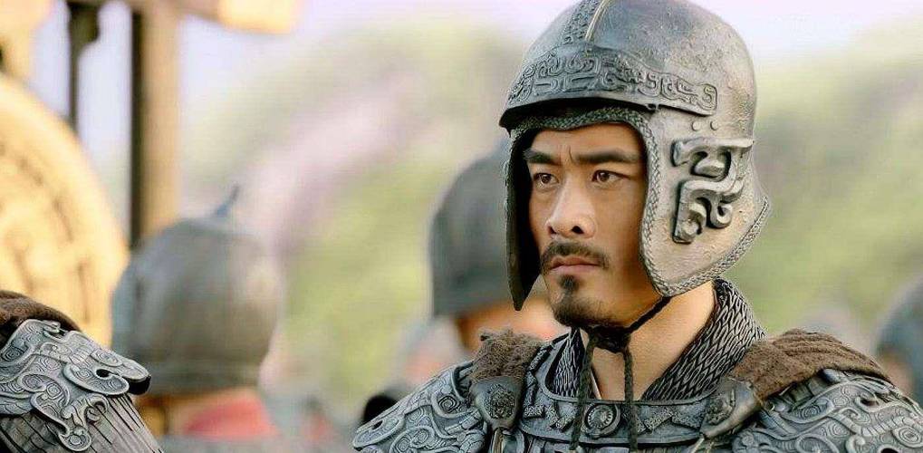 诸葛亮费尽心血培养三人,本能北伐成功,却让蜀汉走向了灭亡_姜维_制衡