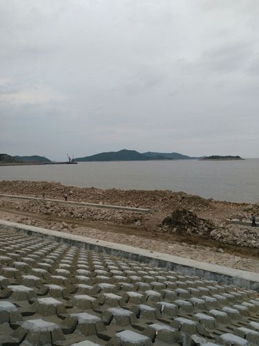 浙江省宁波市象山县西溪路靠近爵溪街道文体活动中心