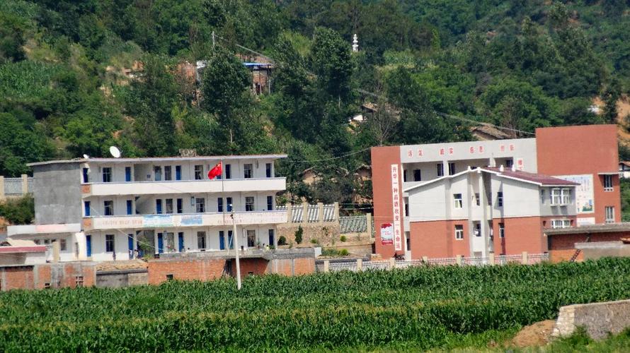 威宁彝族回族苗族自治县迤那镇茨营小学