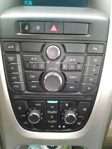 别克英朗gt手动的热空调,别人说有个转换开关一按就不