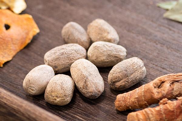 豆蔻的功效与作用豆蔻的药用价值