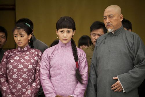 战地狮吼卢勇贾青抒写抗战戏班师徒情