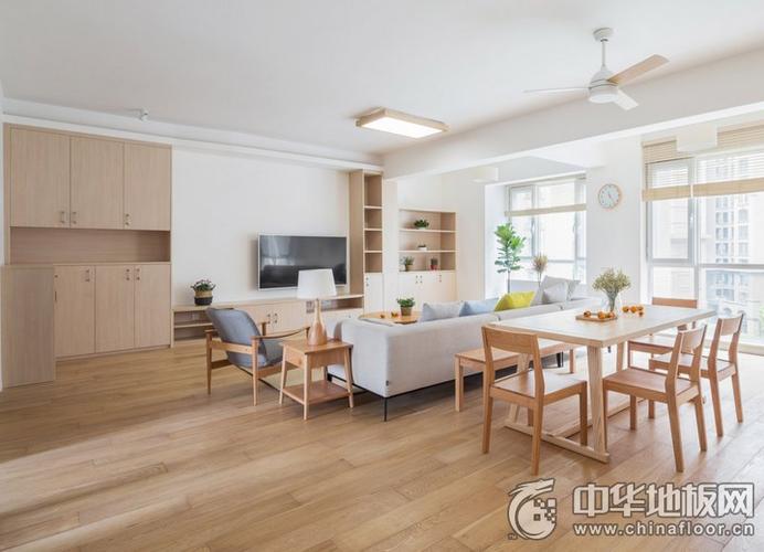 日式三居室木板图片原木地板装修效果图