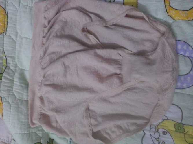 分泌物好多,内裤天天湿嗒嗒的,烦死.