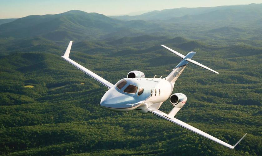都是小型喷气式飞机hondajet和豪客200谁更好