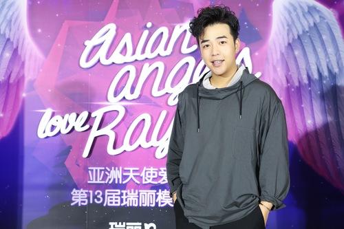 实力派歌手朱兴东
