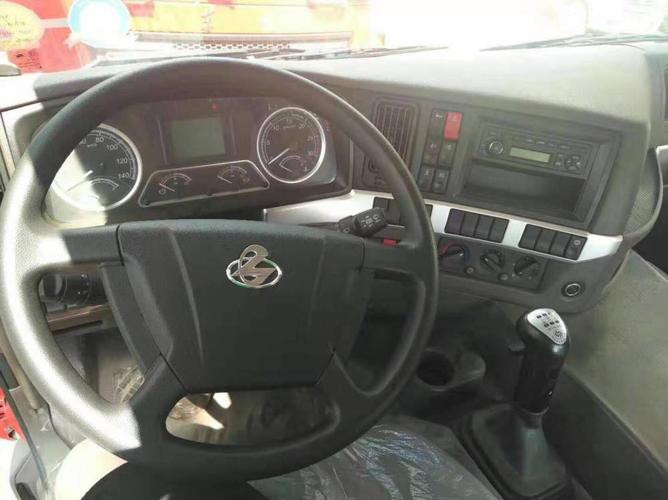 柳汽乘龙h5前四后八平板运输车,全国联保