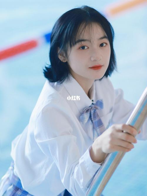 日系泳池jk写真_jk制服_游泳池_写真_日系_画报_摄影