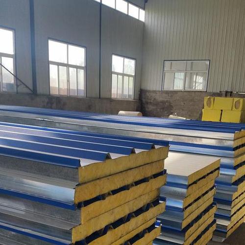 彩钢保温岩棉板价格优质保温岩棉彩钢板批发