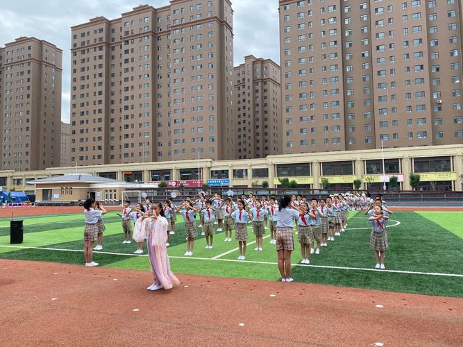 "魅力手语,致敬祖国"兴庆区唐徕回民小学手语操大赛