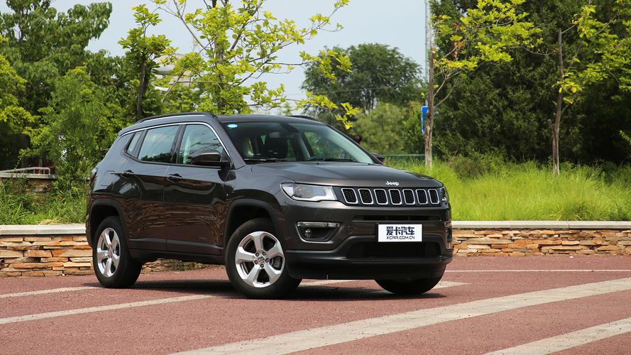 指南者 220t 自动家享四驱版