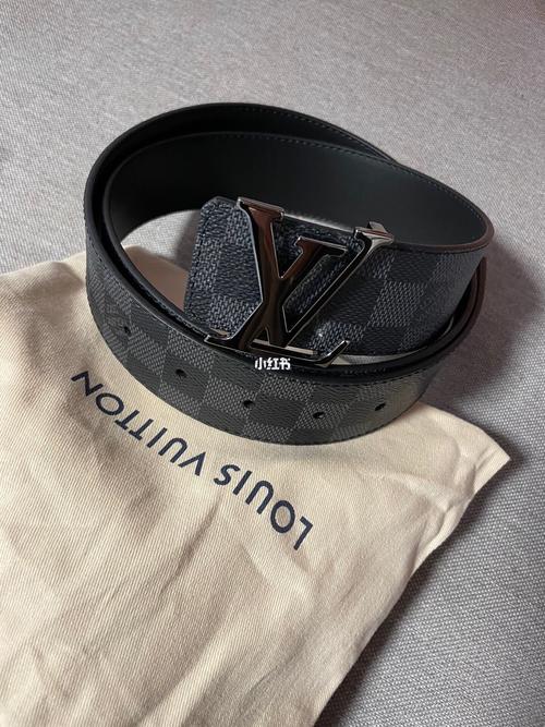 lv 经典款黑棋盘格 双面用男士腰带_腰带_棋盘格_路易