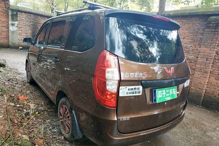 五菱宏光 2018款 1.5l 经典款s基本型