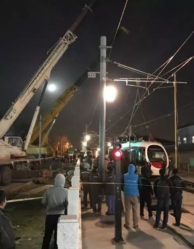 深度吃瓜解析先出轨后私奔官方承认北京西郊线脱轨各方热议事故原因
