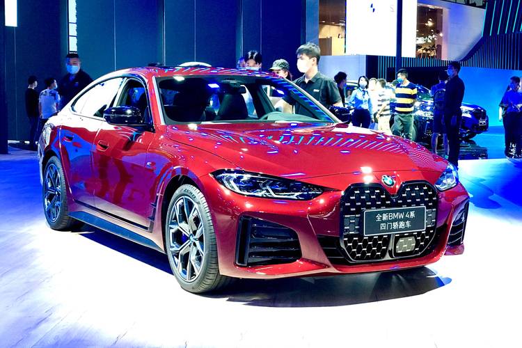 全新宝马4系四门轿跑全球首秀,只为追求个性的你_号