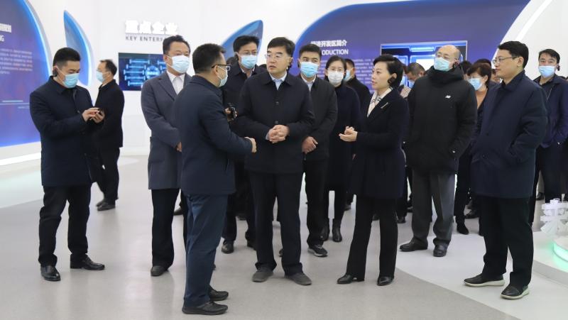 鱼台县党政考察团来我县考察