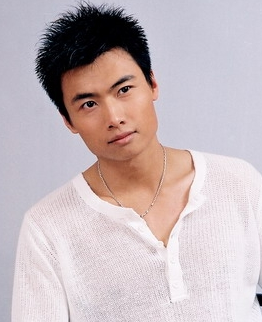 演员于滨的老婆是谁_于滨个人资料照片及家庭背景