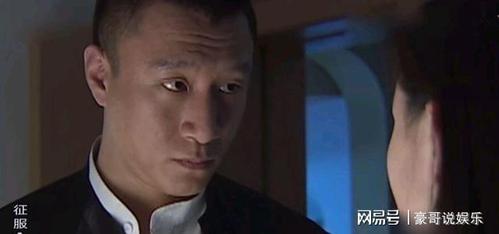 《征服》算是早期国产警匪类型剧的代表作品,孙红雷剧中塑造的黑老大