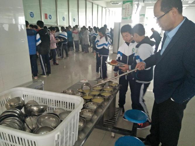 建设有温度的学校食堂～～日照第二中学