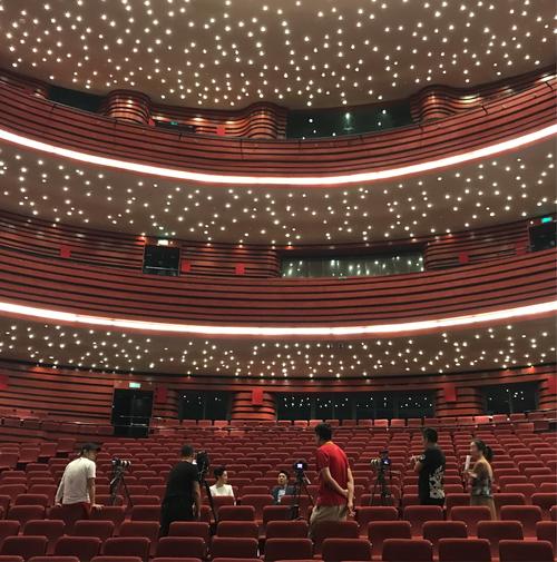 走中国169(辽)发光的钻石—盛京大剧院