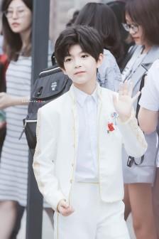 乐华少年 yhboys 李林孖