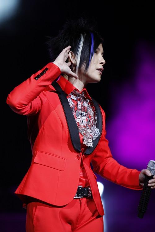 潘美辰《我要唱歌》节目飙高音 高难度无歌词逆天演唱